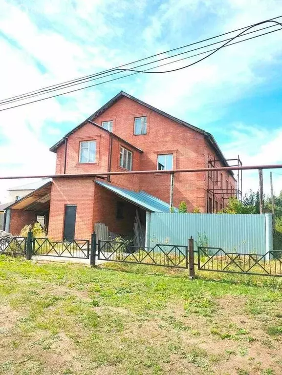 Дом в Тольятти, Васильковая улица, 3 (425 м) - Фото 1