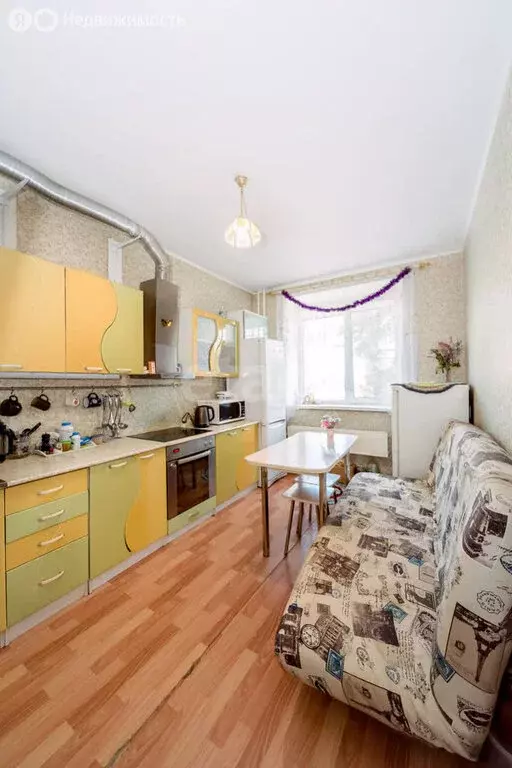 2-комнатная квартира: Бийск, улица Михаила Ломоносова, 35/1 (48.2 м) - Фото 0