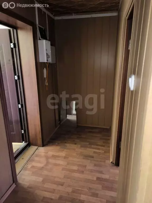2-комнатная квартира: Нижний Тагил, улица Металлургов, 46Б (46.8 м) - Фото 0