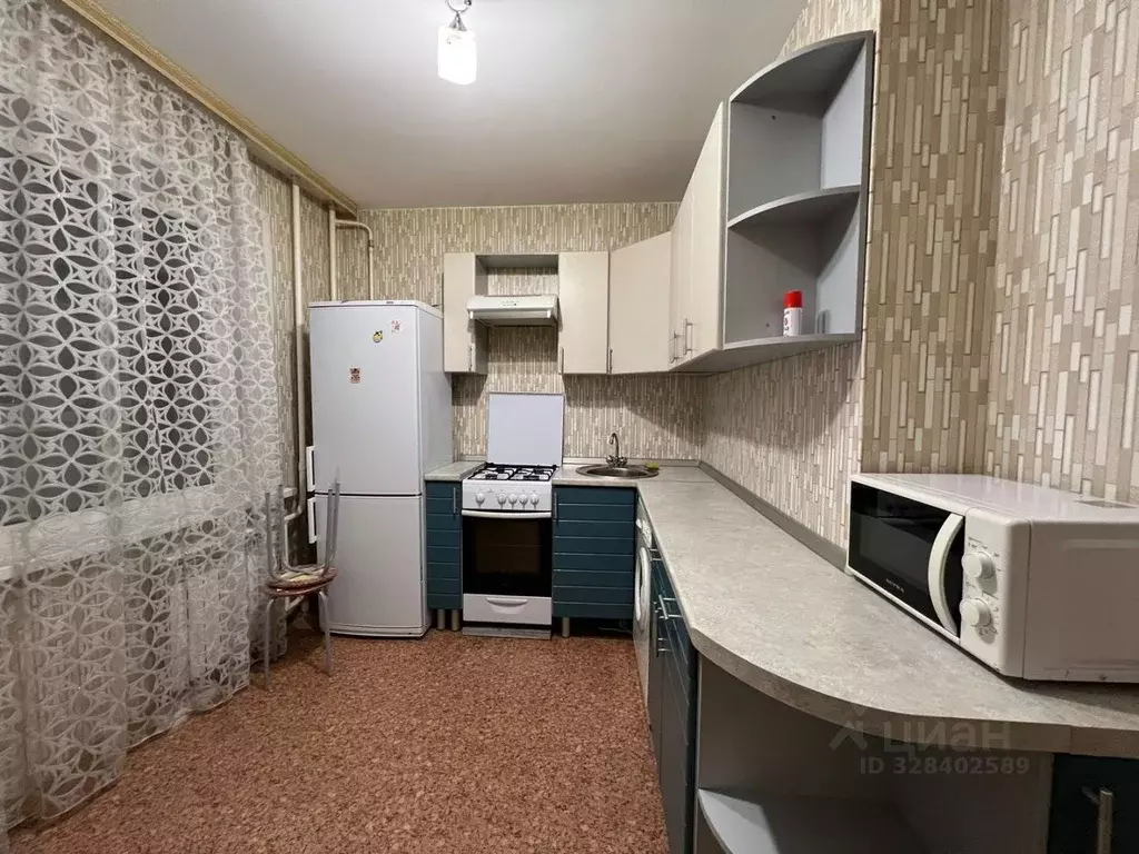 1-к кв. Брянская область, Брянск ул. Братьев Ткачевых, 3 (37.0 м) - Фото 1