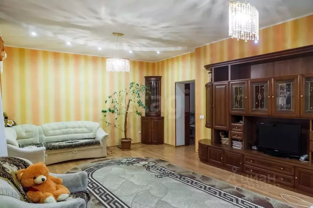 3-к кв. Костромская область, Кострома ул. Козуева, 31 (126.0 м) - Фото 0