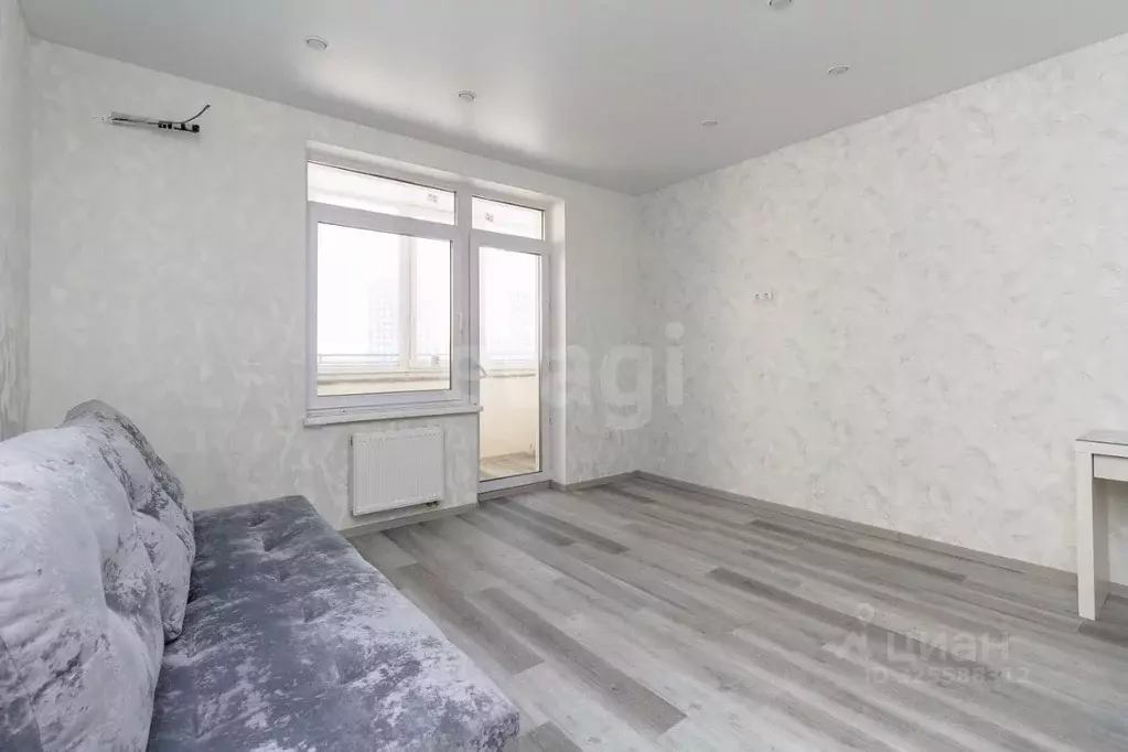 Студия Тюменская область, Тюмень ул. Краснооктябрьская, 10 (30.4 м) - Фото 2