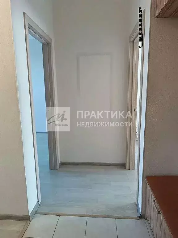 Продается 2-комнатная квартира - Фото 1