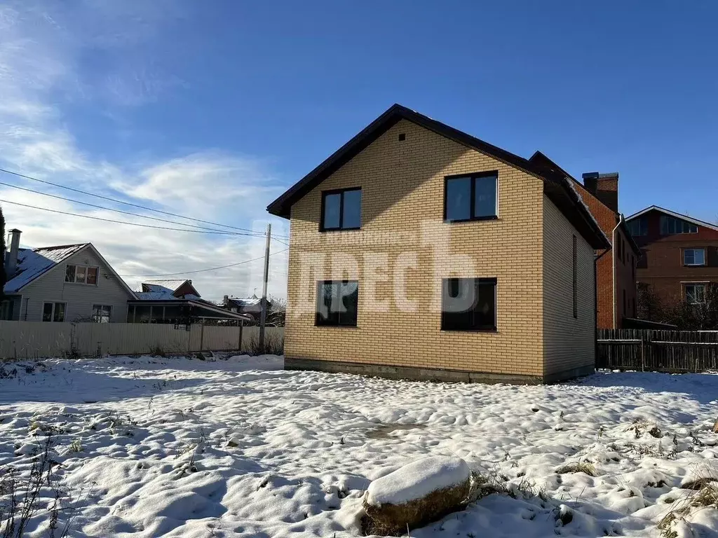 Дом в Калужская область, Обнинск Цветной пер. (135 м) - Фото 0