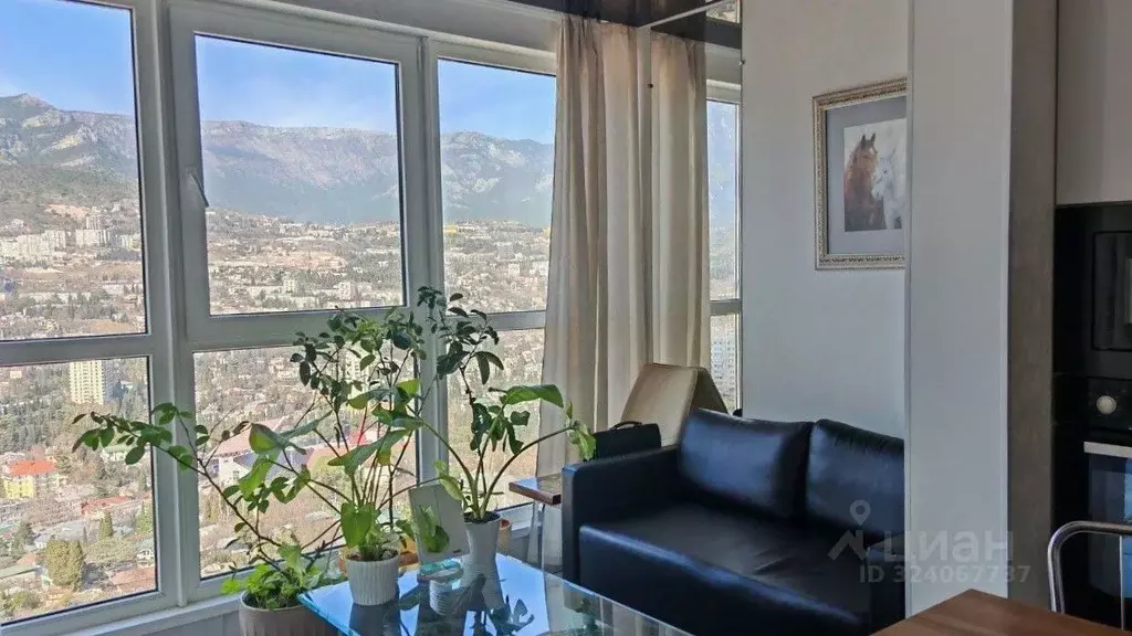 3-к кв. Крым, Ялта ул. Сеченова, 21/31к3 (85.0 м) - Фото 1