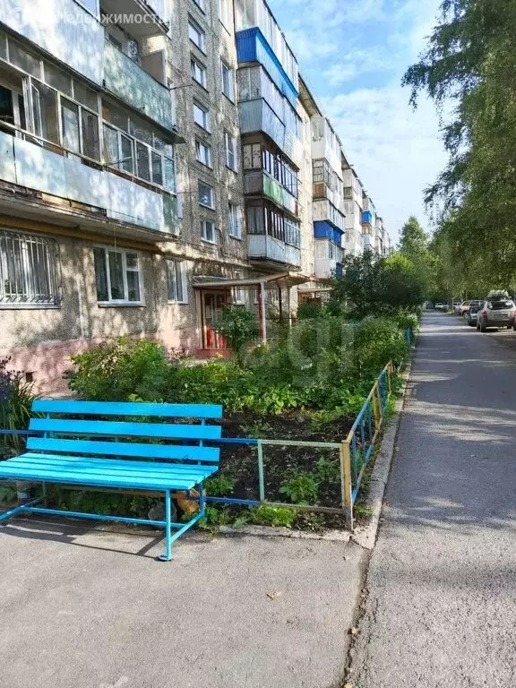 2-комнатная квартира: Златоуст, проспект 30-летия Победы, 12 (48 м) - Фото 1