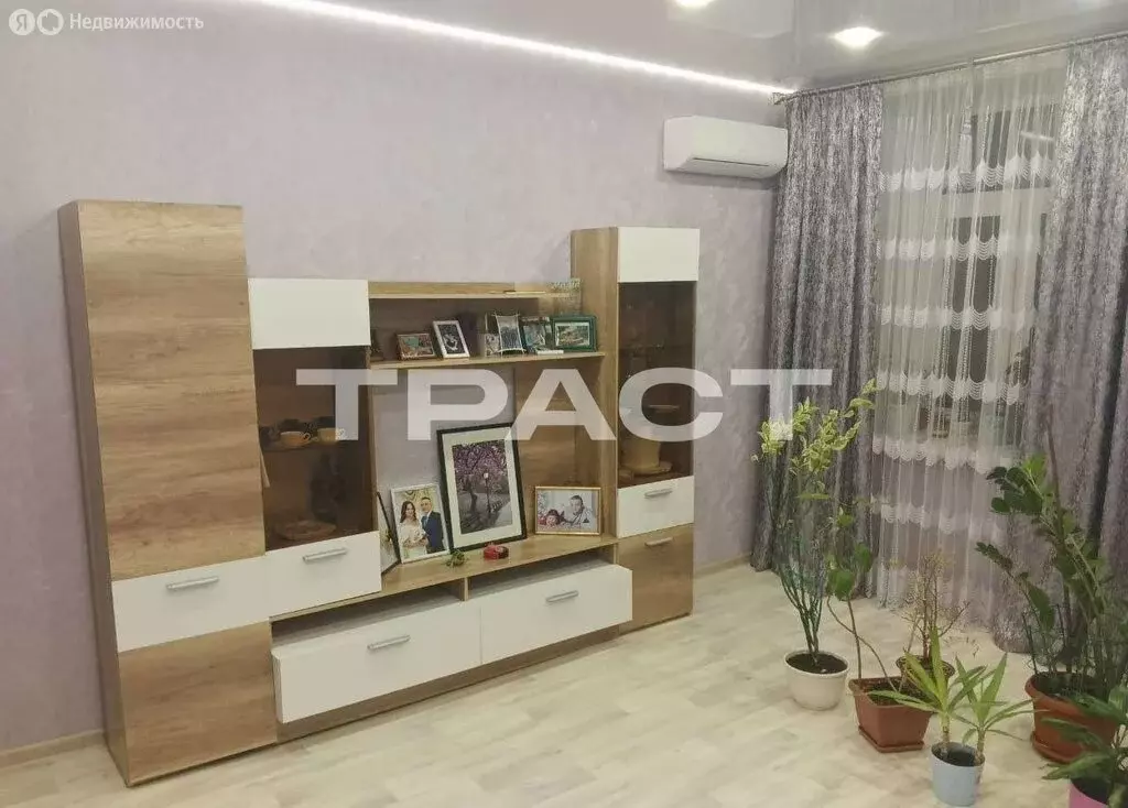 4-комнатная квартира: Воронеж, Донбасская улица, 20 (75.2 м) - Фото 1