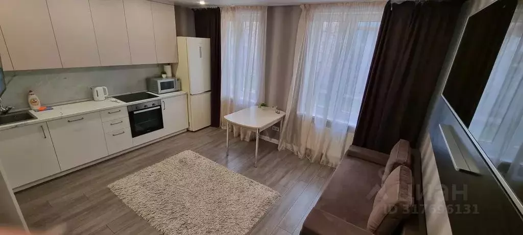 1-к кв. Тюменская область, Тюмень Новгородская ул., 1 (70.0 м) - Фото 1