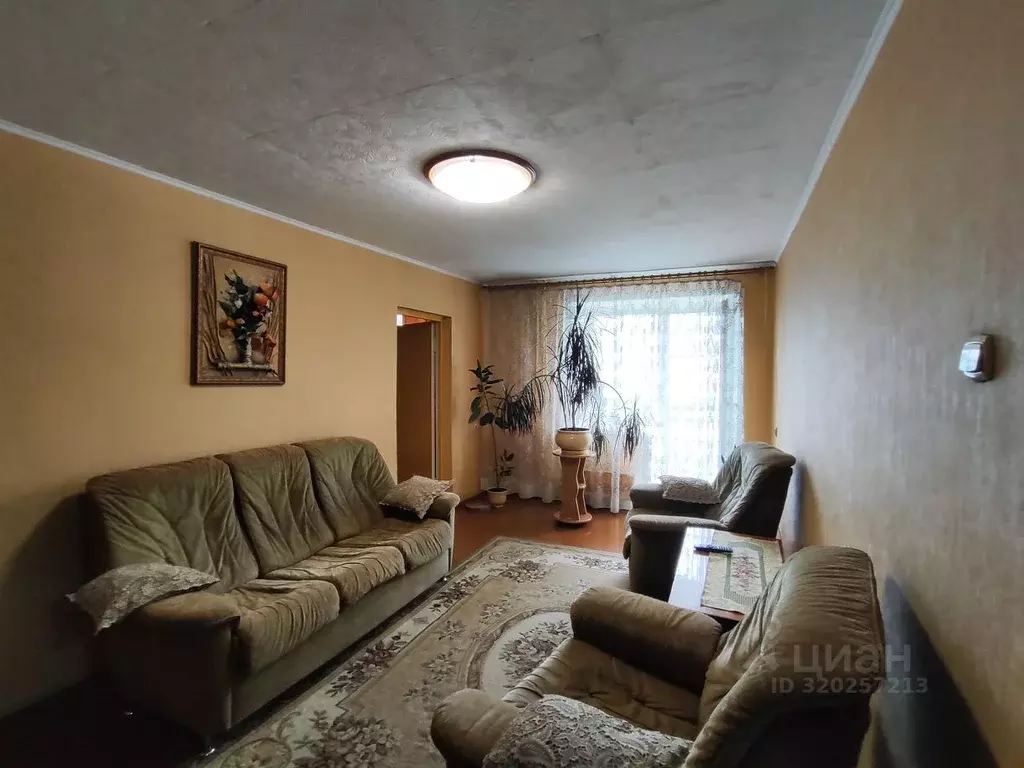 3-к кв. Кемеровская область, Новокузнецк Ярославская ул., 28 (58.0 м) - Фото 0