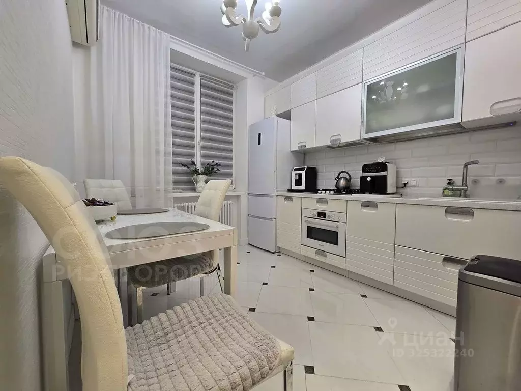 3-к кв. Волгоградская область, Волгоград ул. Мира, 21 (80.4 м) - Фото 1