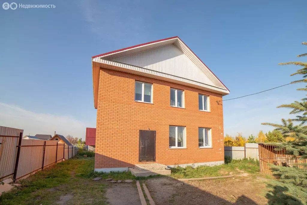 Дом в Арамиль, улица Щорса, 7А (180 м) - Фото 0