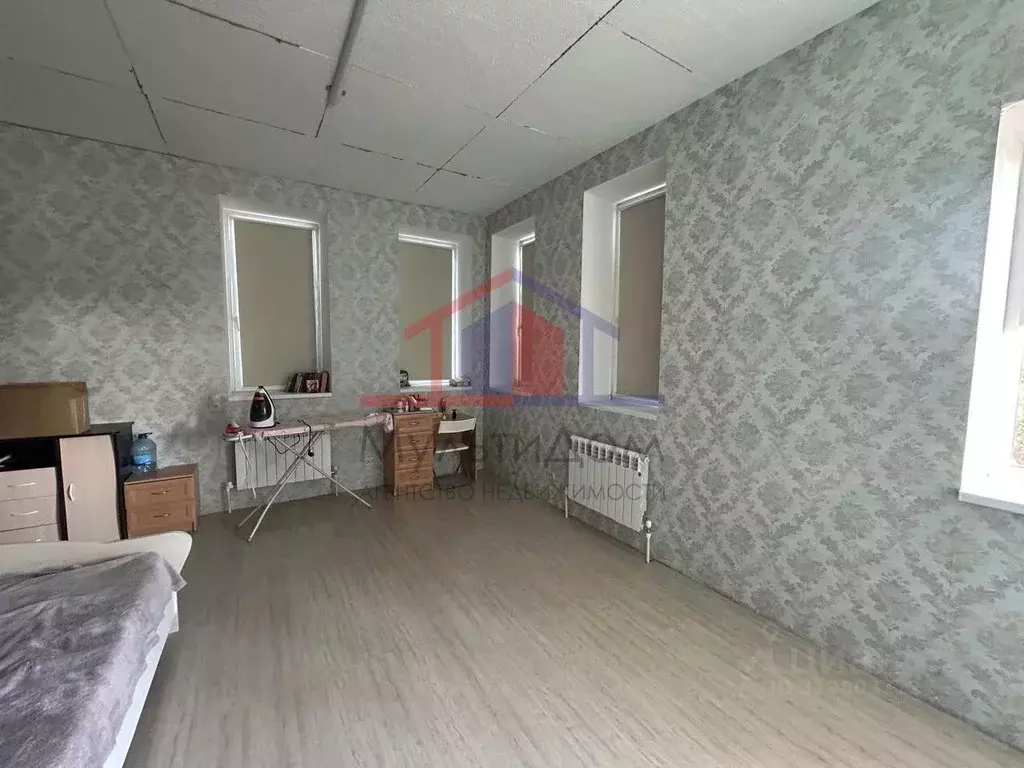 Дом в Белгородская область, Старый Оскол Абрикосовая ул., 17 (220 м) - Фото 1