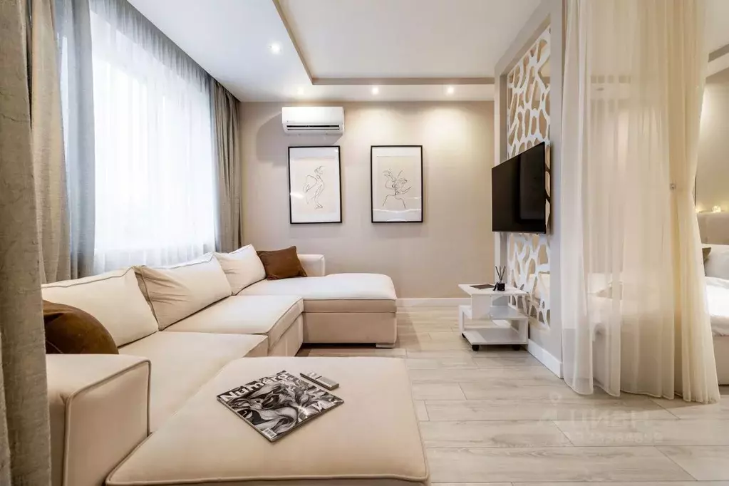 1-к кв. Нижегородская область, Нижний Новгород пл. Свободы, 7 (55.0 м) - Фото 1