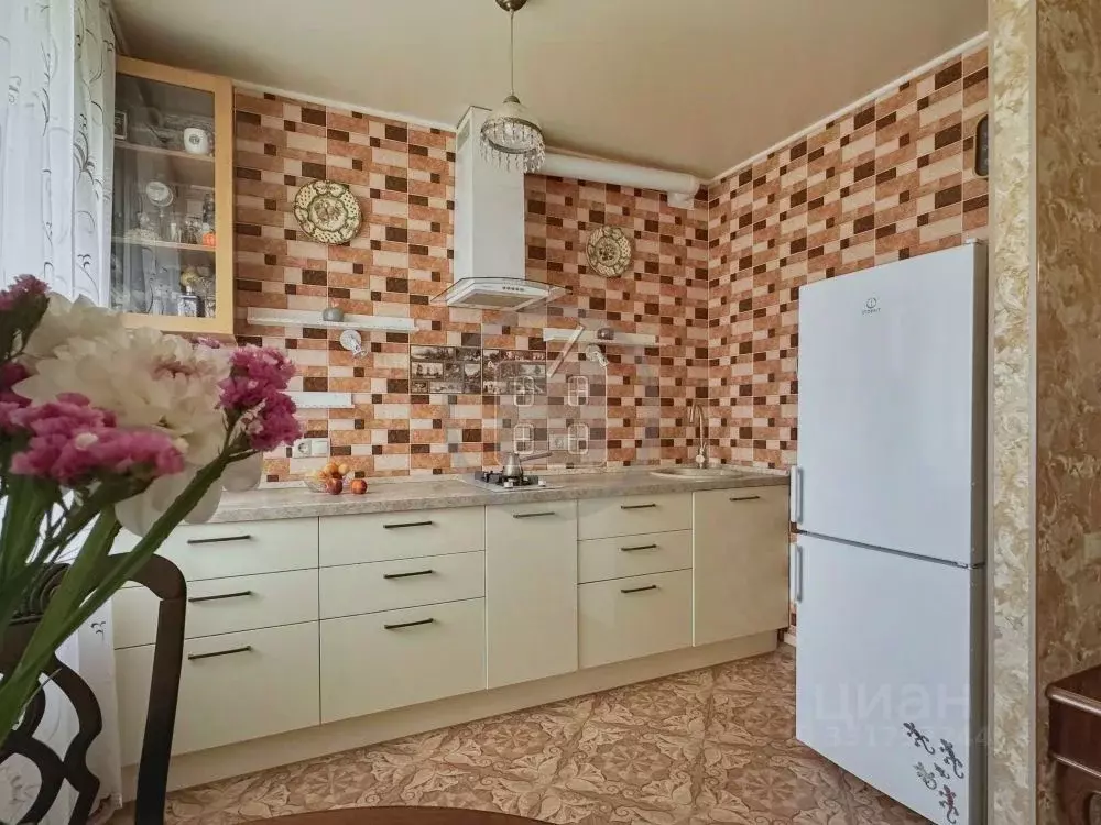 Студия Калужская область, Калуга ул. Суворова, 38 (40.5 м) - Фото 2