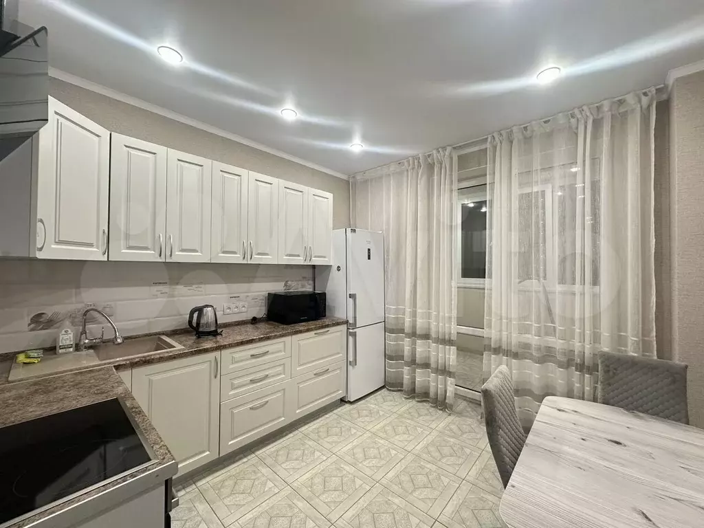 1-к. квартира, 40 м, 16/24 эт. - Фото 1