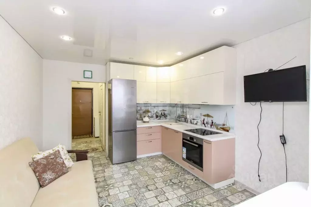 Студия Тюменская область, Тюмень Мелиораторов мкр, ул. Голышева, 10 ... - Фото 0