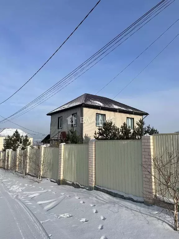 Дом в Бурятия, Улан-Удэ ул. Беловежская, 9 (260 м) - Фото 1