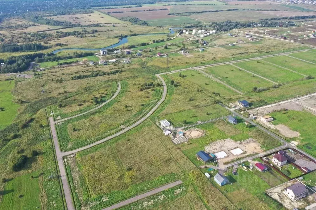Участок в Ленинградская область, Тосненский район, Федоровское ... - Фото 0