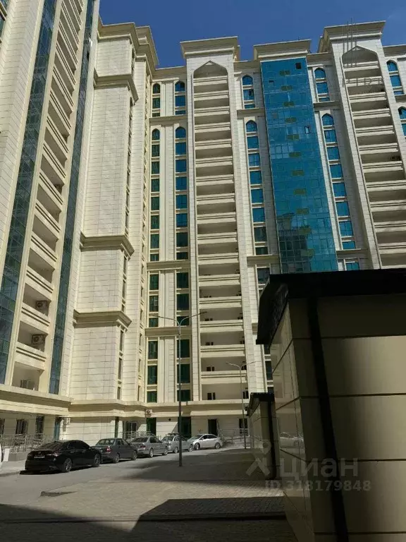 2-к кв. Чеченская республика, Грозный Кавказская ул., 68А (101.0 м) - Фото 1