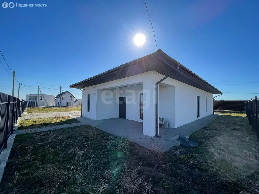 Дом в посёлок Константиновка, Мирная улица (113.4 м) - Фото 1