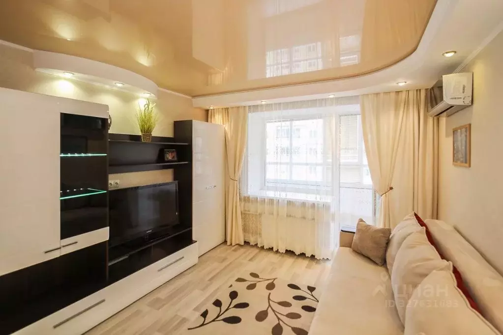 1-к кв. Тюменская область, Тюмень ул. Ю.-Р.Г. Эрвье, 10 (36.8 м) - Фото 2