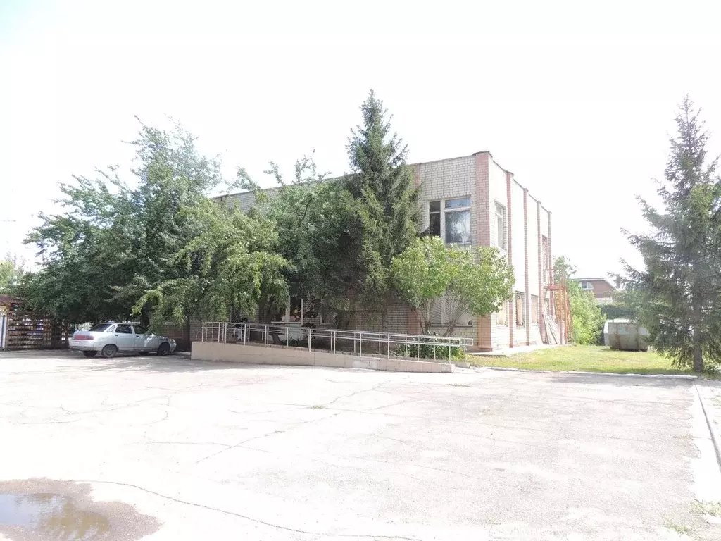 Помещение свободного назначения в Саратовская область, Балаково ул. ... - Фото 0