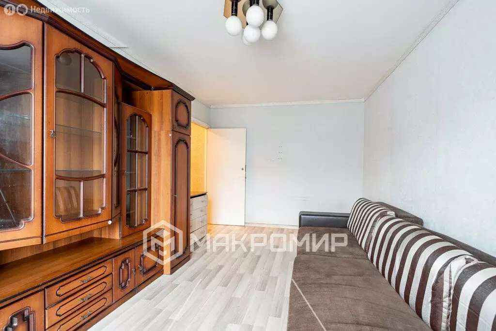 3-комнатная квартира: Санкт-Петербург, улица Дыбенко, 22к1 (73.2 м) - Фото 1