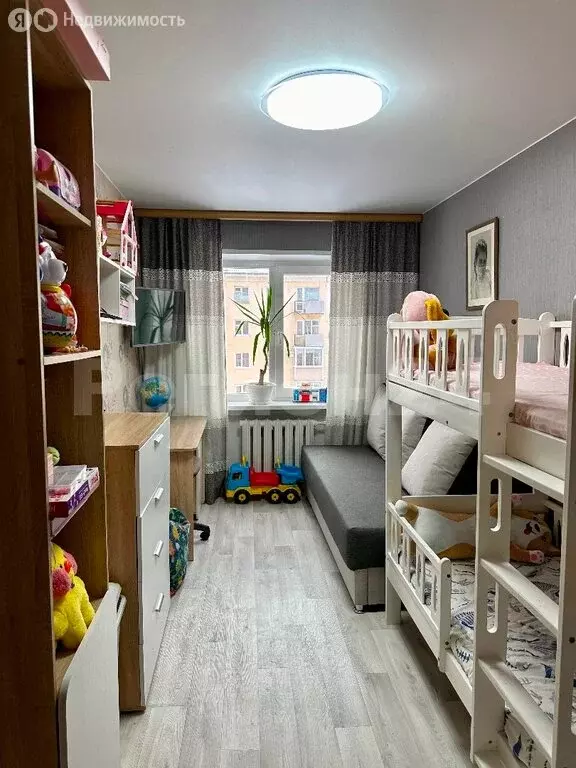 3-комнатная квартира: Зеленогорск, улица Ленина, 19 (58.4 м) - Фото 0