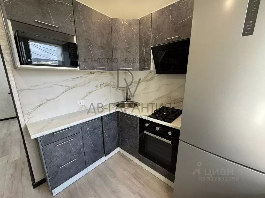 2-к кв. Хабаровский край, Комсомольск-на-Амуре просп. Победы, 20/5 ... - Фото 2