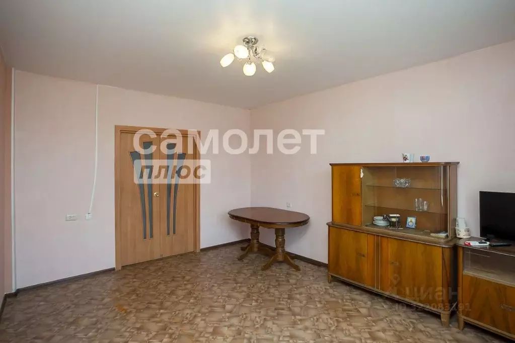 2-к кв. Кемеровская область, Кемерово ул. 50 лет Октября, 15 (59.3 м) - Фото 2