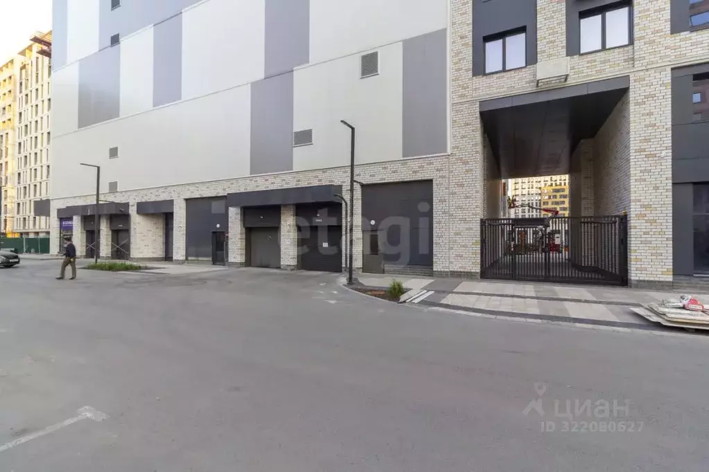 Гараж в Тюменская область, Тюмень ул. Андрея Кореневского, 5 (13 м) - Фото 1