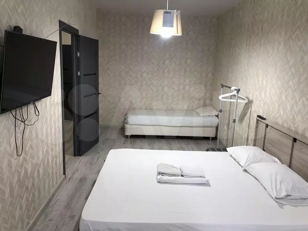 2-к. квартира, 50 м, 1/9 эт. - Фото 0