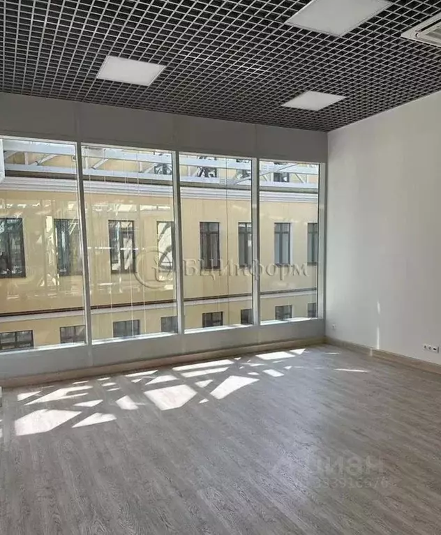 Офис в Санкт-Петербург Малая Морская ул., 18 (196 м) - Фото 1