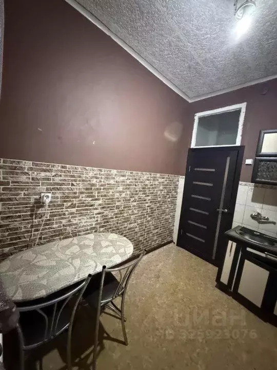 2-к кв. Красноярский край, Красноярск ул. Юности, 33 (52.0 м) - Фото 2