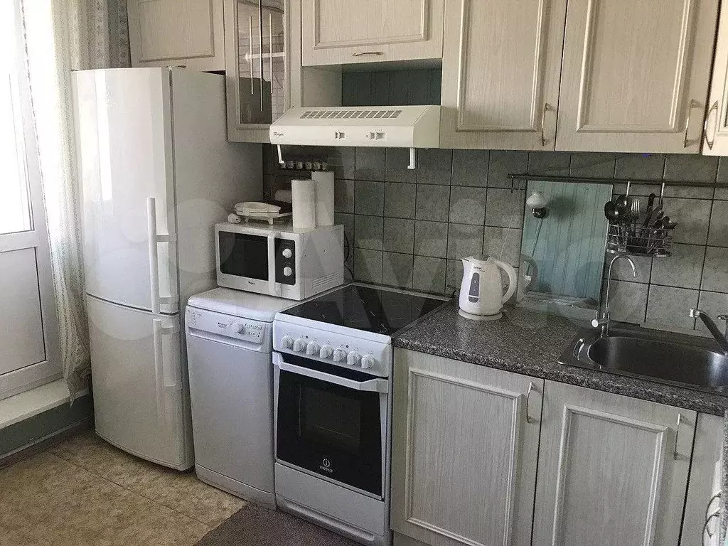2-к. квартира, 55 м, 9/10 эт. - Фото 0