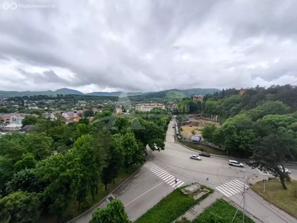 3-комнатная квартира: Кисловодск, улица Осипенко, 2 (64.3 м) - Фото 0