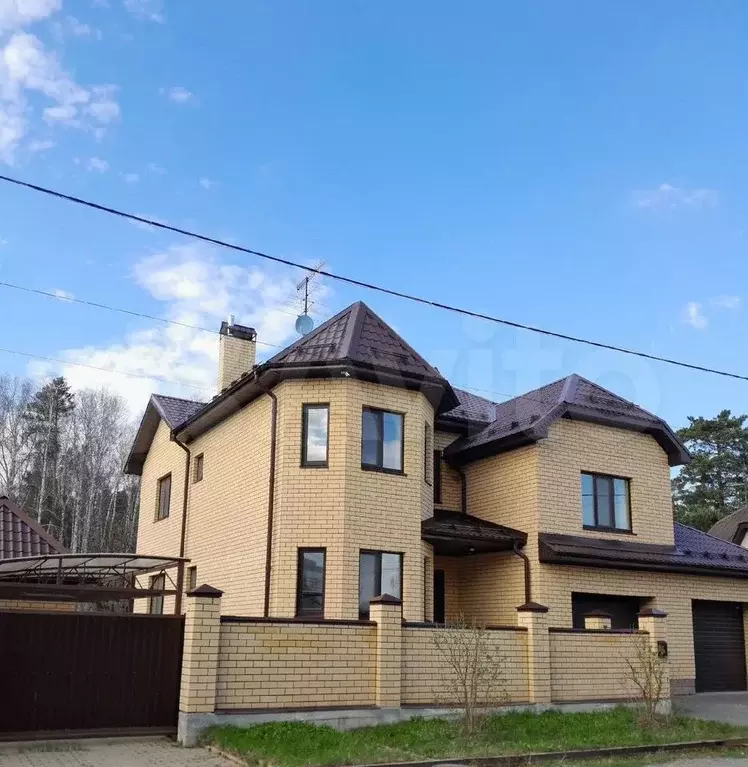 Коттедж 300 м на участке 10 сот. - Фото 0