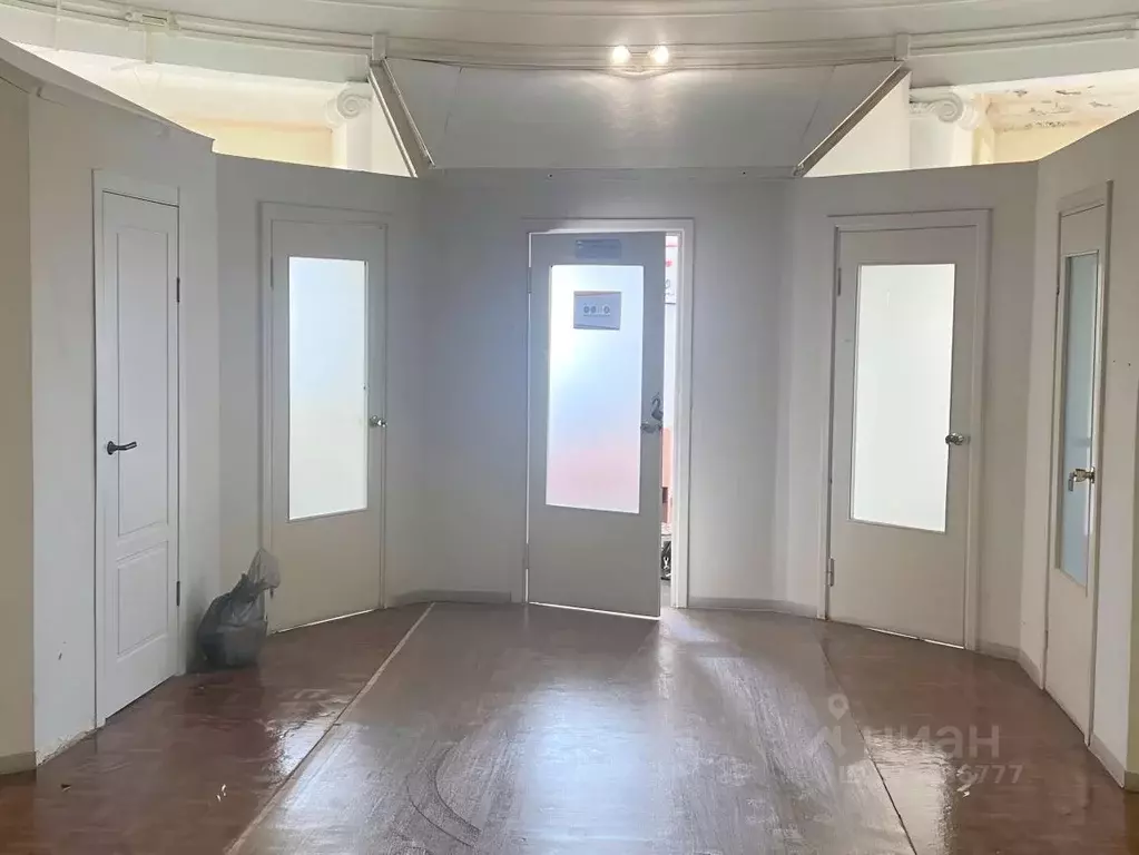 Офис в Ленинградская область, Бокситогорск Комсомольская ул., 7 (18 м) - Фото 2