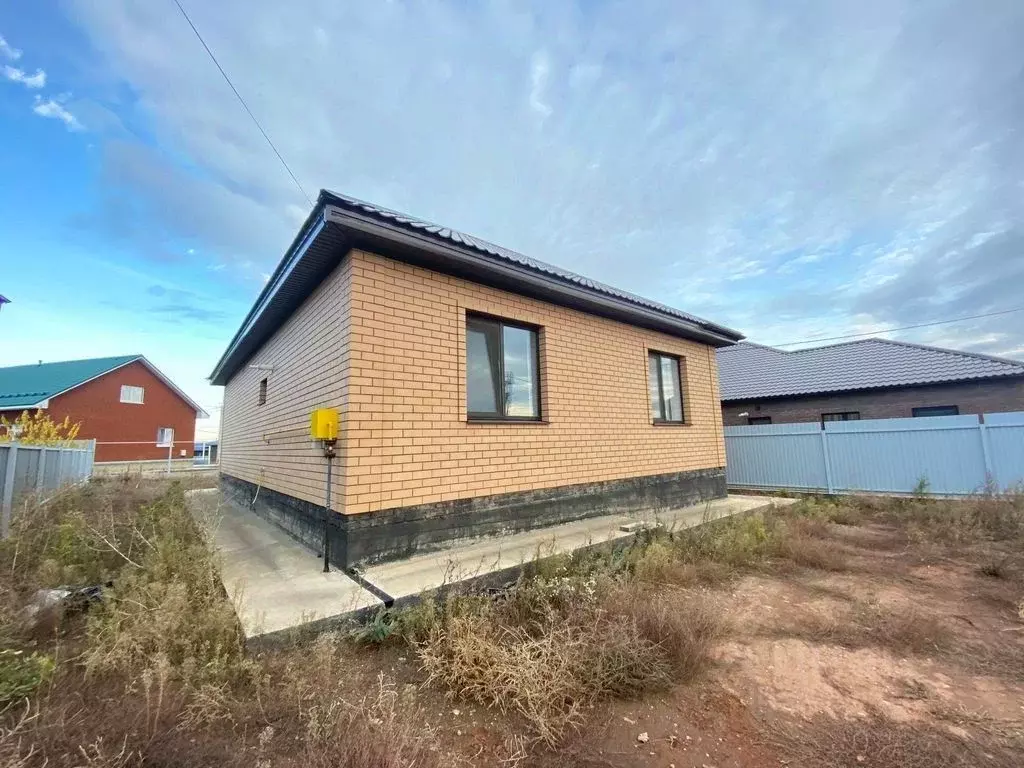 Дом в Оренбургская область, Оренбург ул. Елшанская, 53 (100 м) - Фото 2