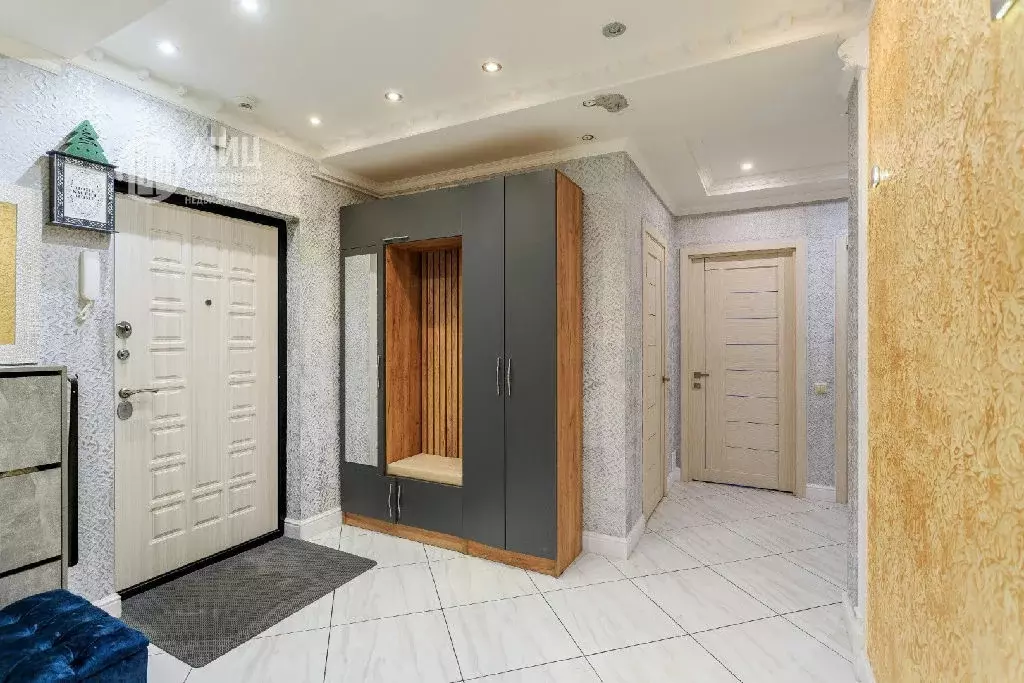 Продается 3-комнатная квартира - Фото 2