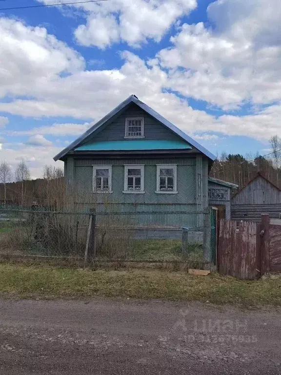 Дом в Ленинградская область, Волховский район, Пашское с/пос, д. ... - Фото 1