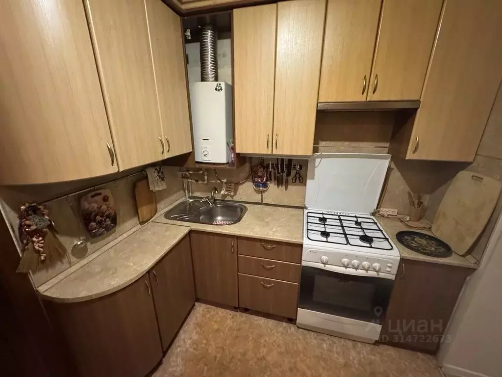 2-к кв. Владимирская область, Владимир ул. Усти-на-Лабе, 29 (48.0 м) - Фото 0