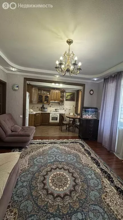 3-комнатная квартира: Нальчик, улица Идарова, 54Б (80 м) - Фото 0