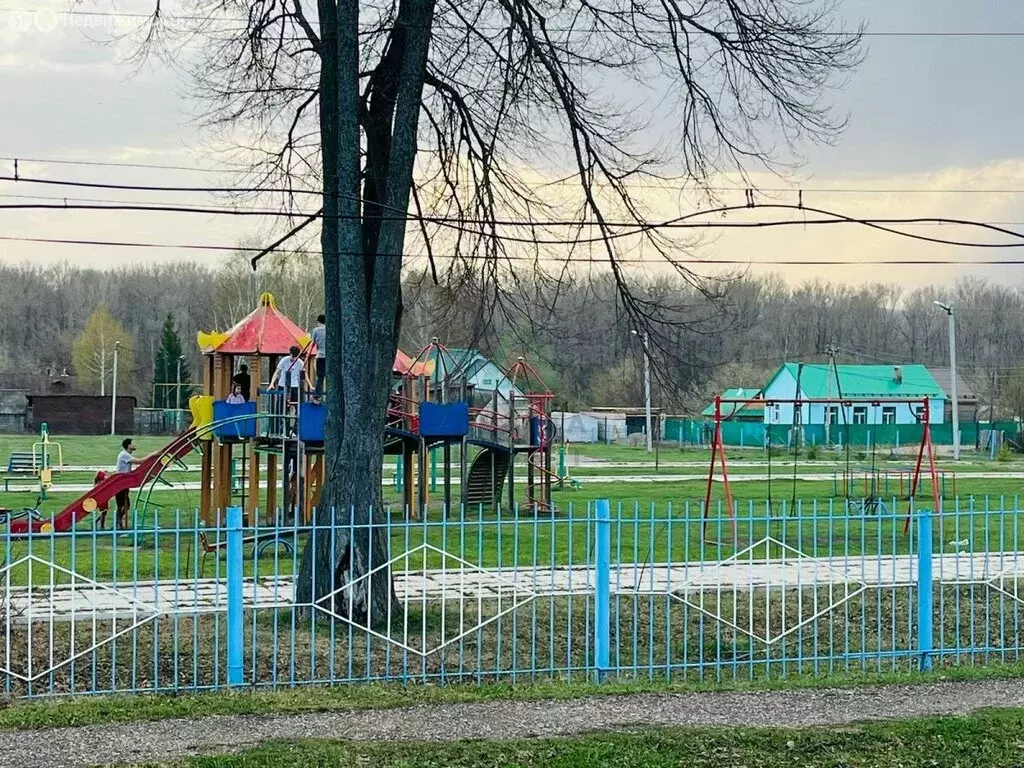 Дом в село Красная Горка, улица Альмухаметова (28 м) - Фото 1