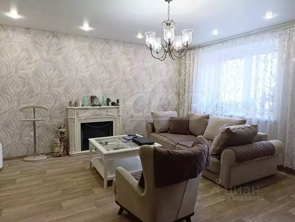 2-к кв. Тюменская область, Тюмень ул. Избышева, 6 (66.0 м) - Фото 2
