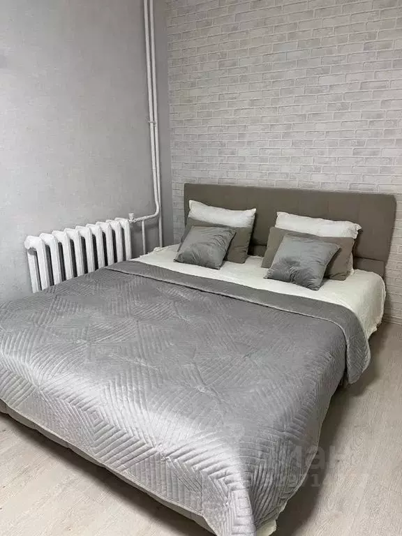 2-к кв. Башкортостан, Уфа ул. Сун-Ят-Сена, 9 (70.0 м) - Фото 1