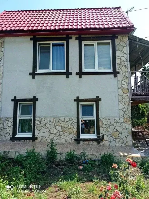 Дом в Саратовская область, Воскресенский район, Елшанское ... - Фото 1