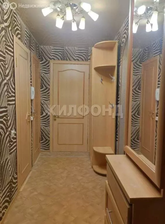 3-комнатная квартира: Новосибирск, улица Доватора, 33/1 (57.7 м) - Фото 1