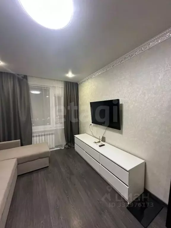 1-к кв. Татарстан, Казань просп. Ильгама Шакирова, 13 (33.0 м) - Фото 1