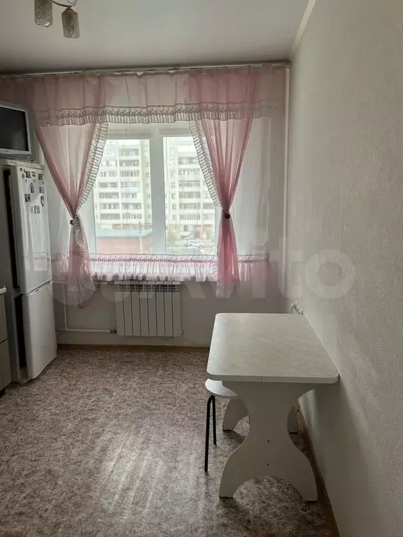 1-к. квартира, 40 м, 4/9 эт. - Фото 1